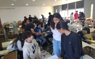 Capacitan a tutores pares de la UNSJ en problemáticas de salud mental