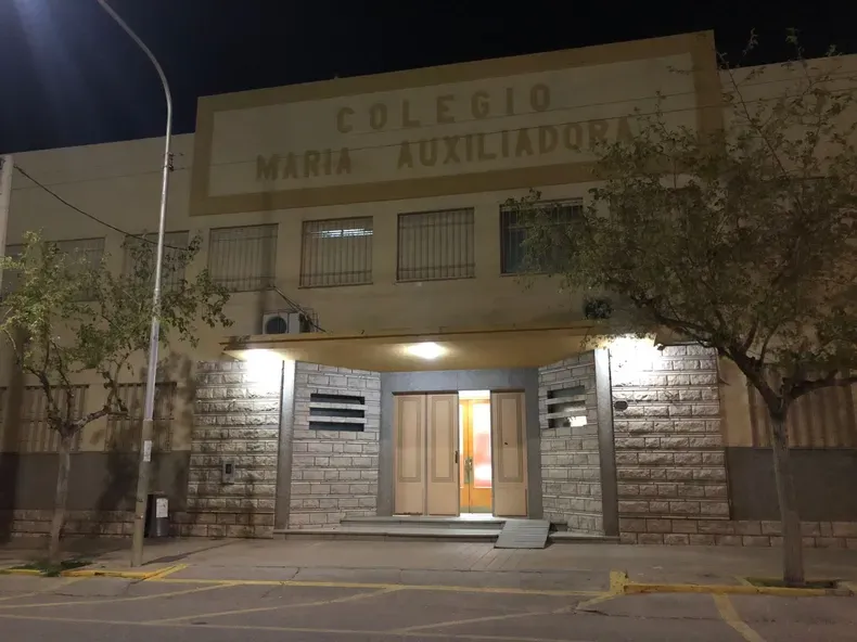 Evacuaron un colegio céntrico por amenaza de bomba