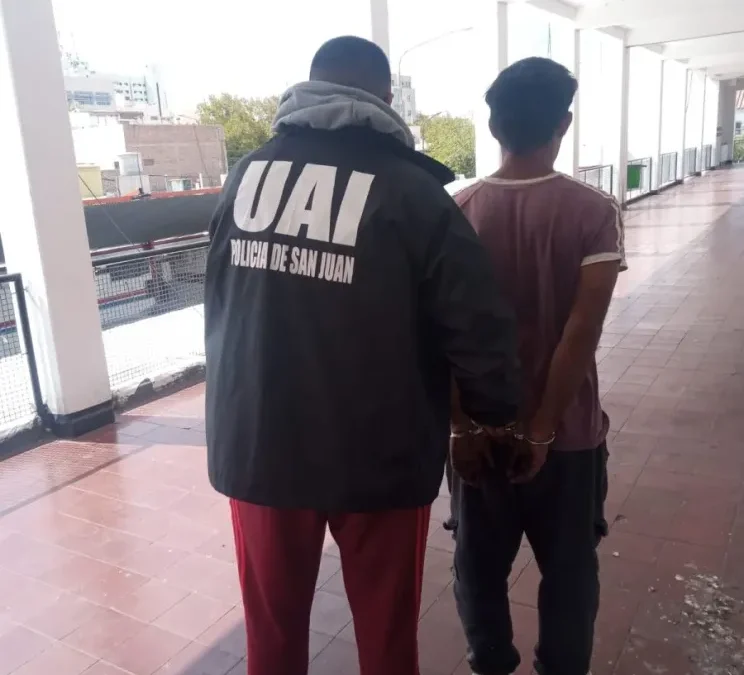 En Rawson: detuvieron a un hombre con pedido de captura durante un operativo de rutina