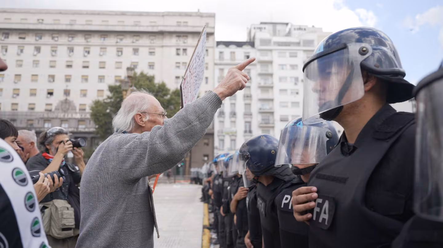 R (1) Guillermo Francos ratificó que el Gobierno vetará los cambios en las jubilaciones