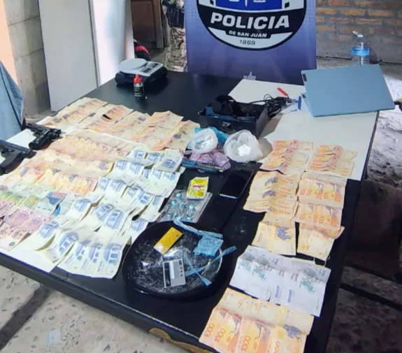 Allanamiento en La Bebida: hallaron droga y detuvieron a dos mujeres