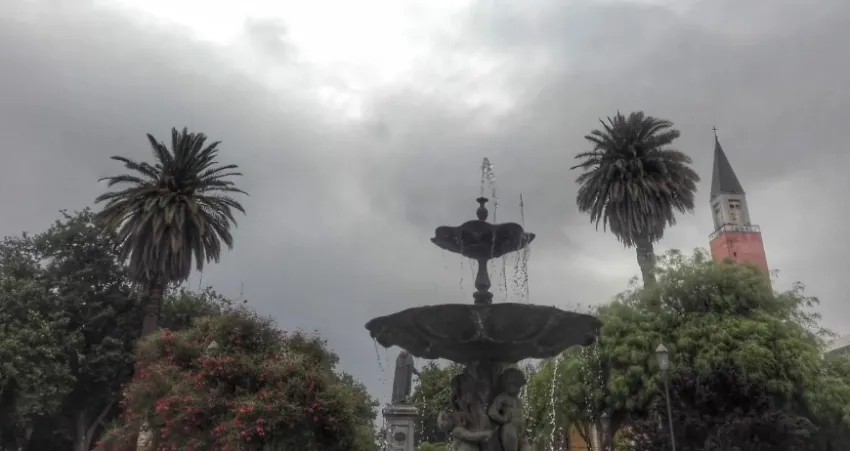Tiempo en San Juan: jueves nublado y muy frío