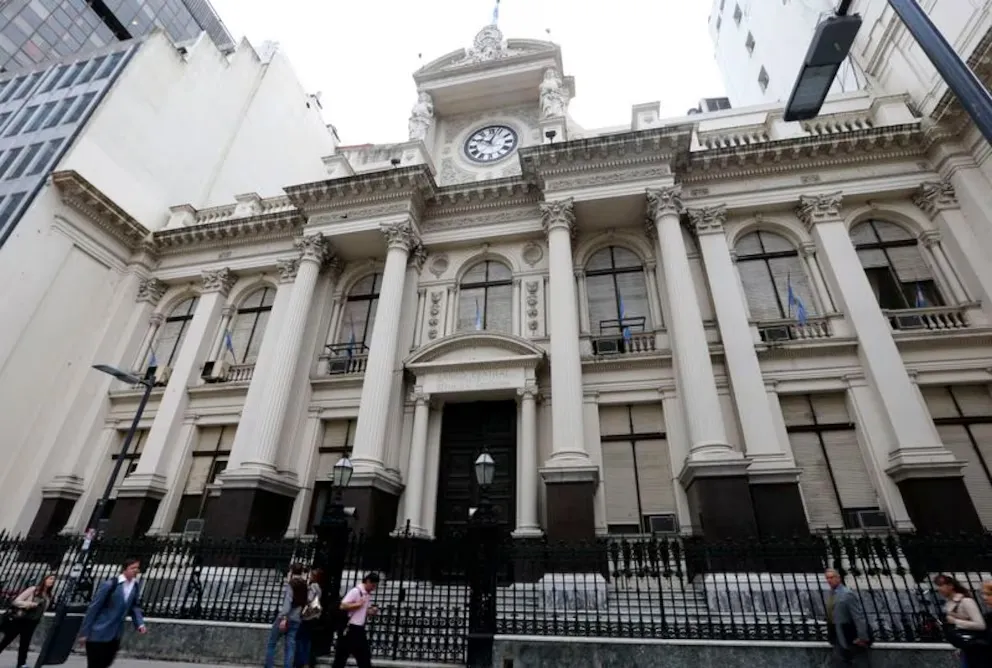 El Banco Central puso en marcha una nueva herramienta para contener al dólar