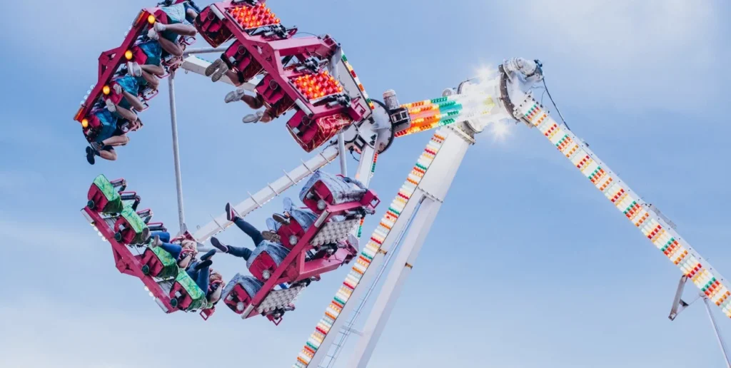 Un juego de un parque de diversiones se desplomó y dejó 23 heridos en Arabia Saudita