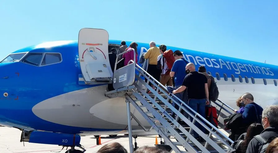 Según el INDEC, en junio salieron del país 643.800 turistas argentinos, un 28% más que hace un año