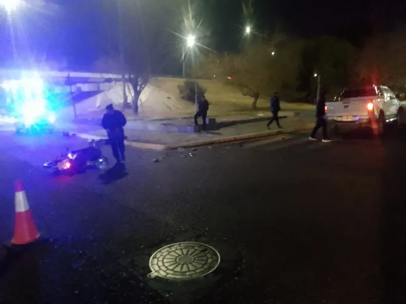 Un motociclista resultó herido tras chocar con una camioneta cuyo conductor dio positivo en alcoholemia