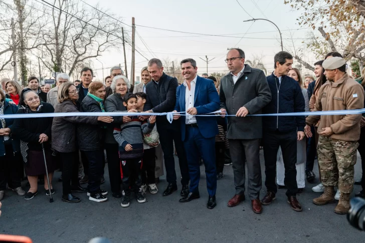 El Gobierno inauguró obras de repavimentación en un populoso barrio de Rivadavia
