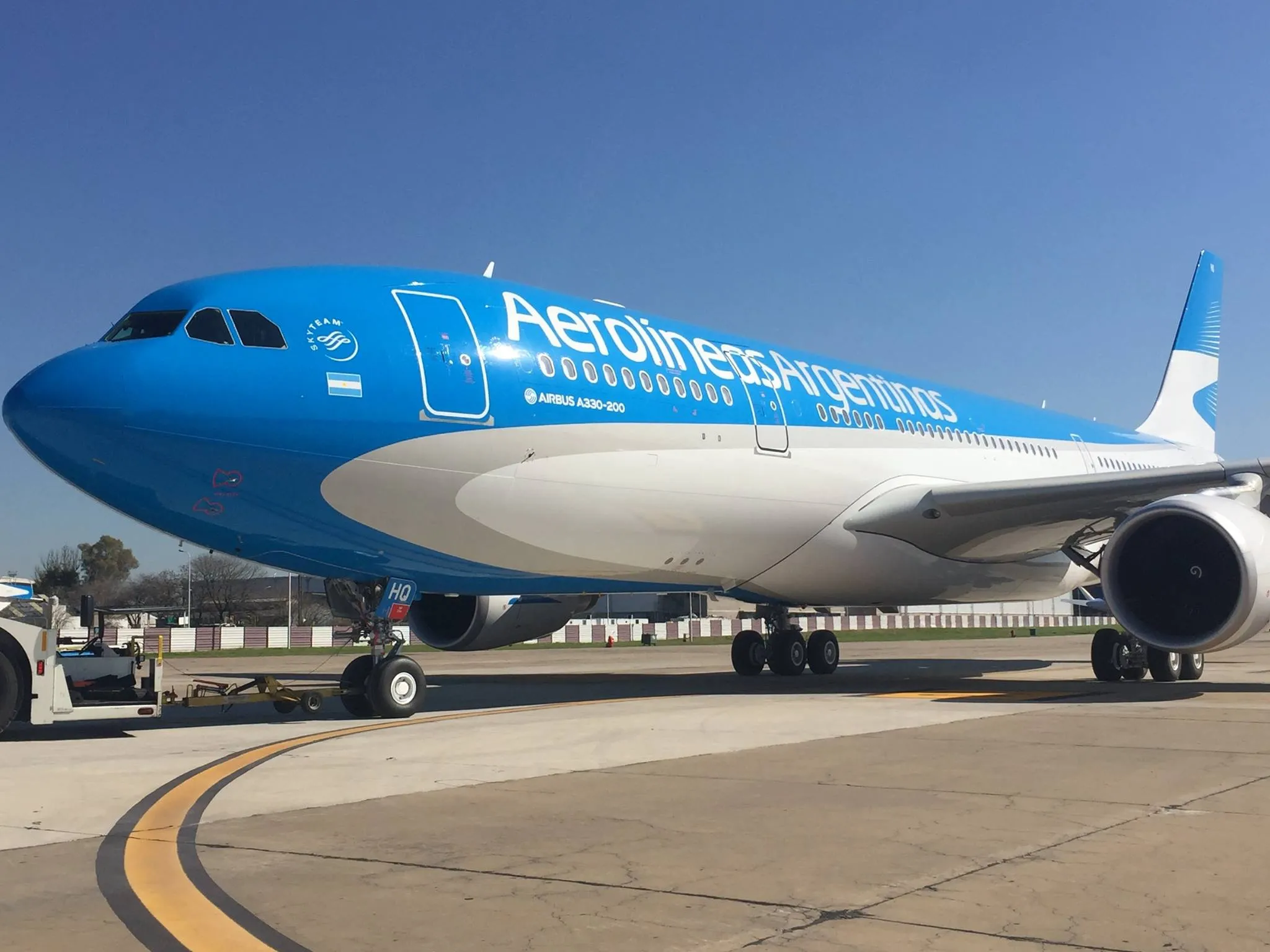 R (1) La medida de fuerza de los controladores aéreos afectó a más de 10.000 pasajeros y continuará en los próximos días