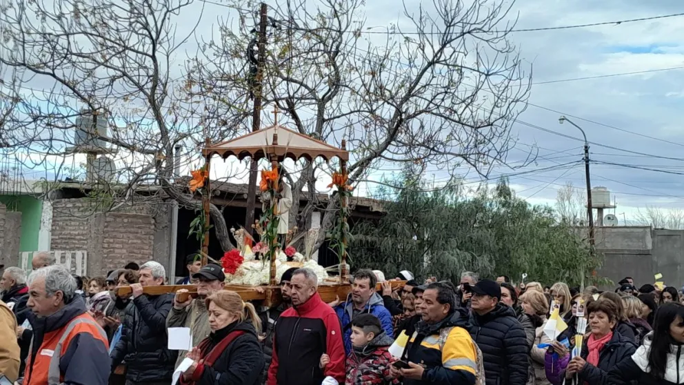 Cientos de fieles participaron de la peregrinación en honor a San Cayetano