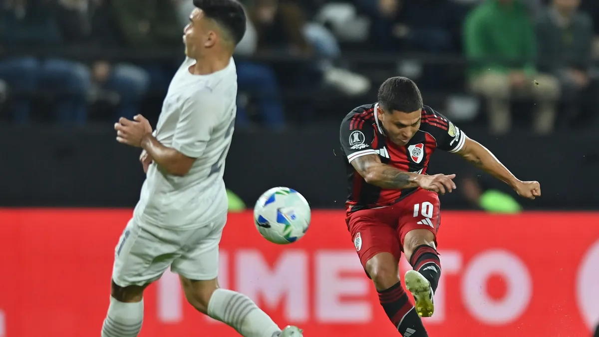 R (1) River empató con Libertad en Paraguay y definirá la serie en el Monumental